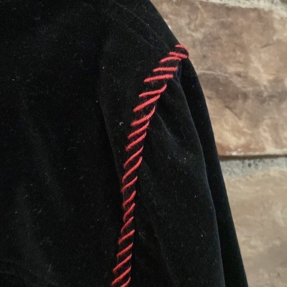 Stonebridge black velvet black coat with red stitching and flower design. 1X - Picture 9 of 12